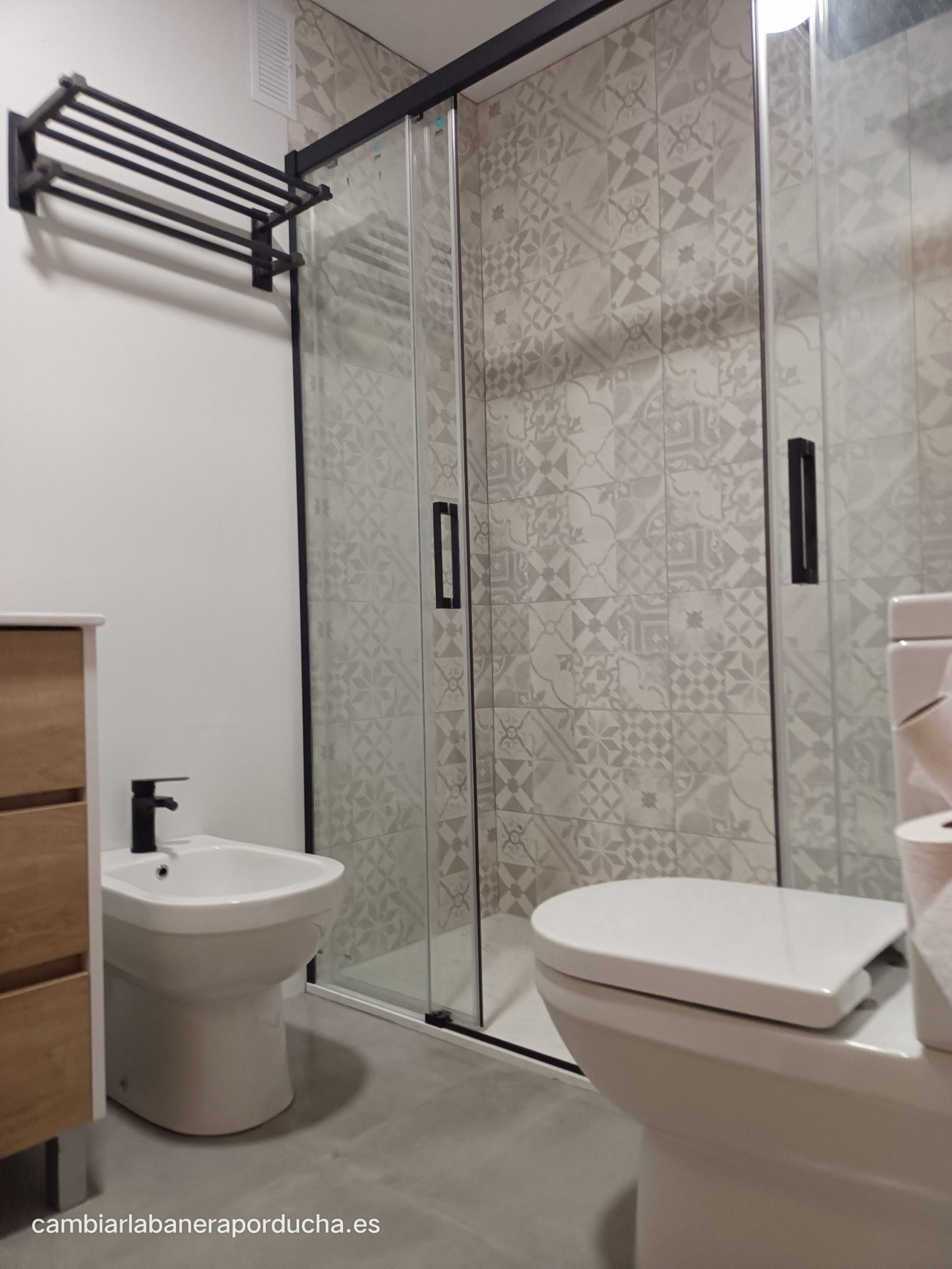 Empresa para cambiar la bañera por ducha