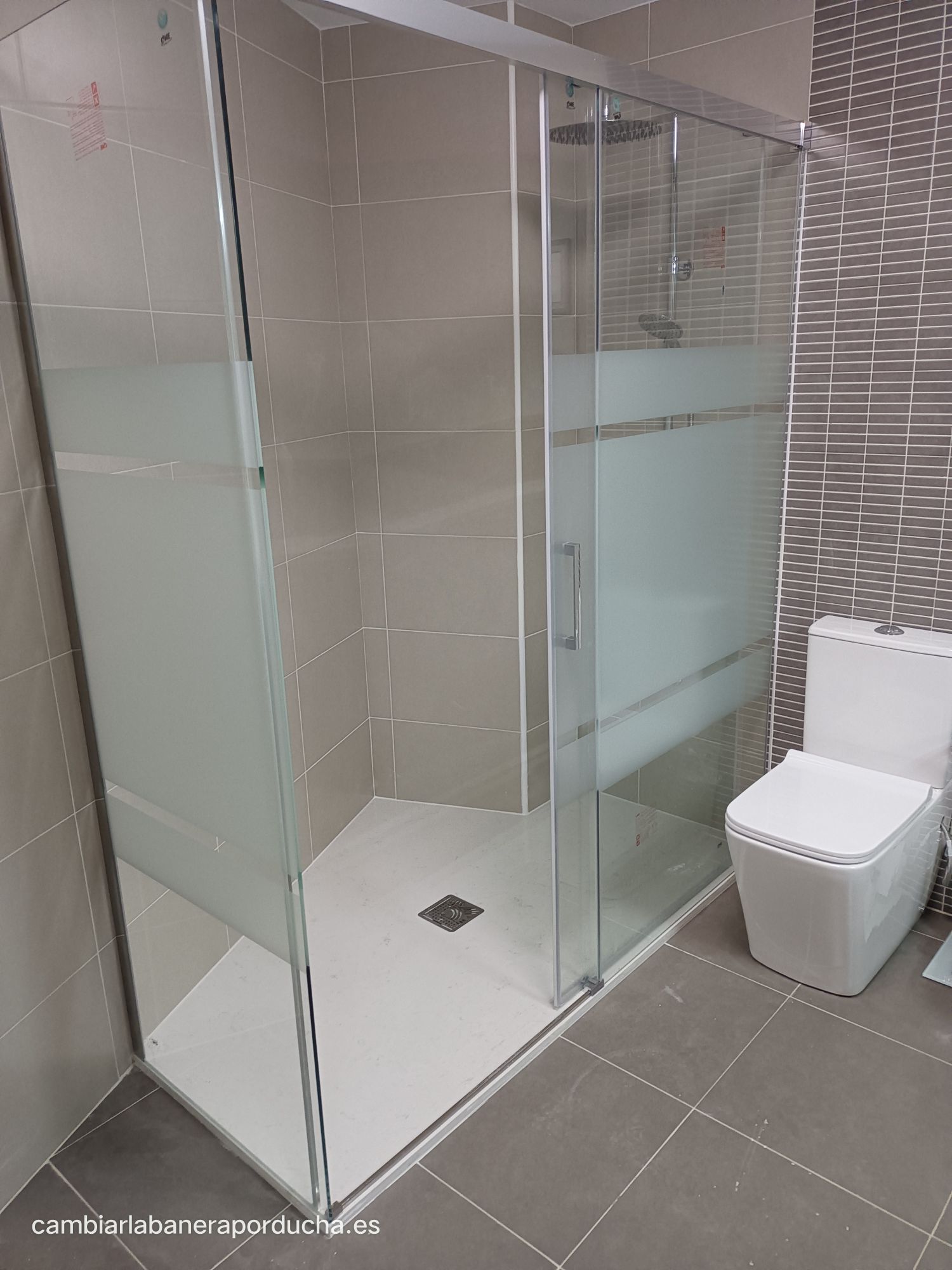 Guía detallada de precios para cambiar bañera por ducha